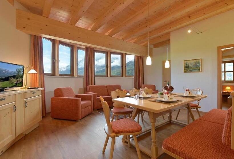 Апартаменты Superior 3 Спальни, Apparthotel Tom Sojer