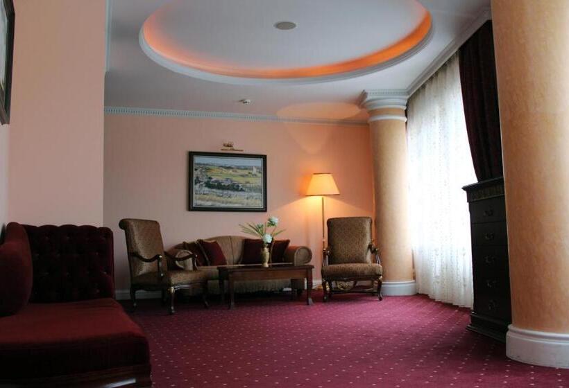 سوییت, Hotel Stone Bridge