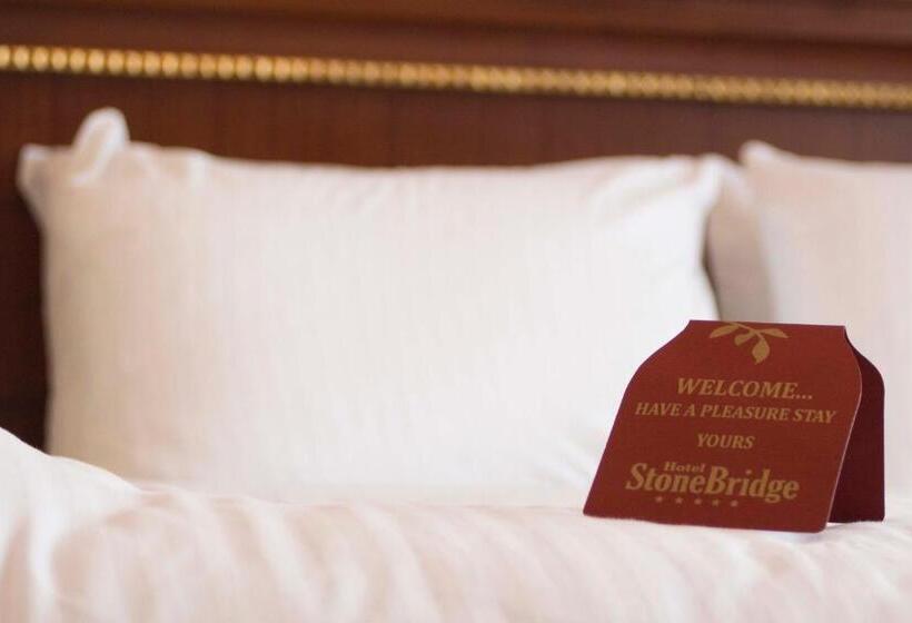 اتاق سوپریور با چشم‌انداز شهر, Hotel Stone Bridge