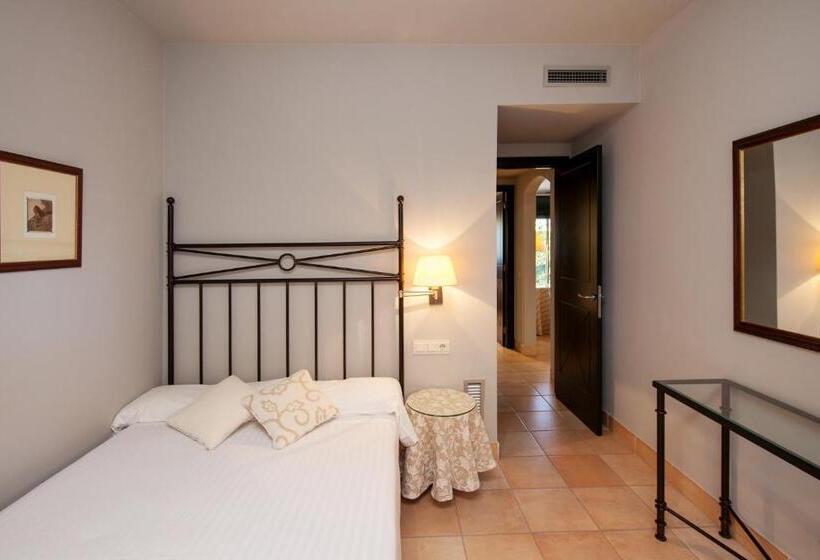 Апартаменты 2 спальни Вид на Сад, Apartahotel Suites Vila Birdie