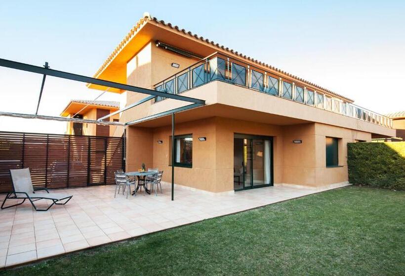 Апартаменты 2 спальни Вид на Сад, Apartahotel Suites Vila Birdie
