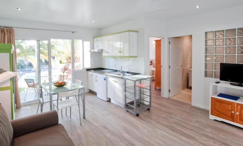 Апартаменты 1 Спальня, Apartamentos Adjovimar