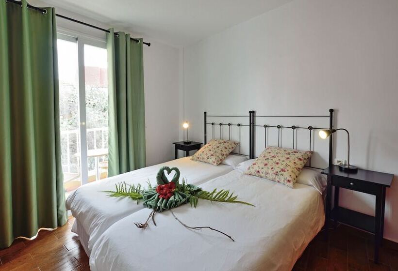 Апартаменты Economy 1 Спальня, Apartamentos Adjovimar