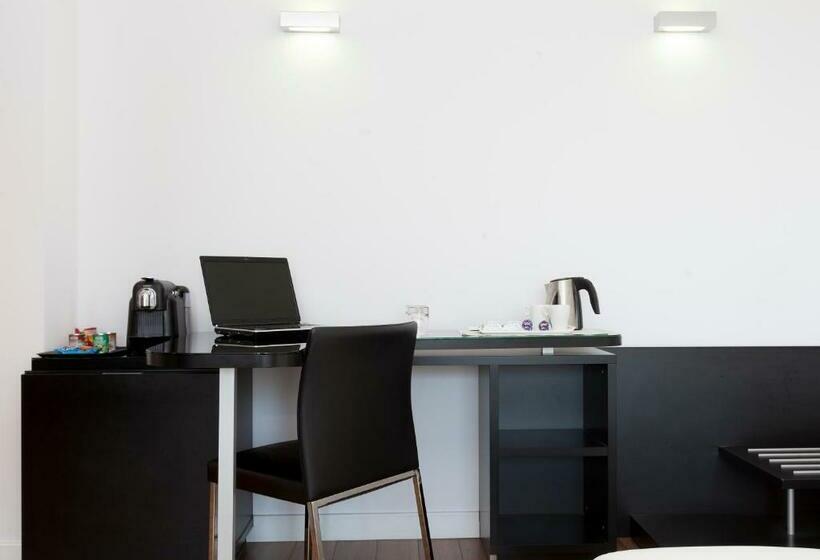 Habitación Ejecutiva, Axor Barajas