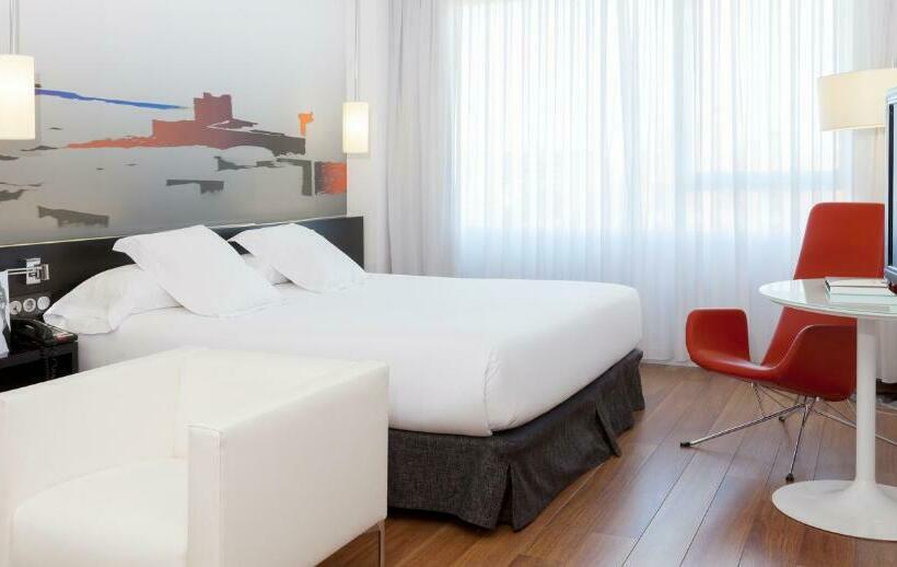 Habitación Ejecutiva, Axor Barajas