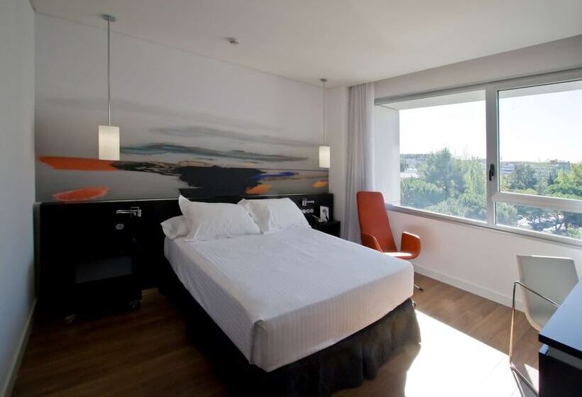 Habitación Estándar, Axor Barajas