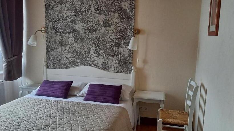 Номер Стандарт Вид на Сад, Le Relais De Launay