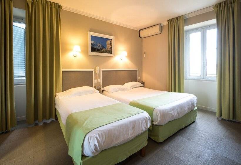 Номер Стандарт Трехместный, Sud Hôtel Restaurant