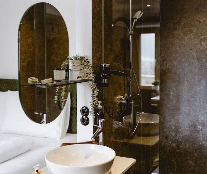 Номер Стандарт Вид на Озеро, Seehotel Berau