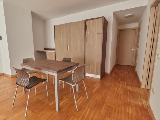 带1个卧室的带阳台的公寓, Piazza Lira Schio Residence