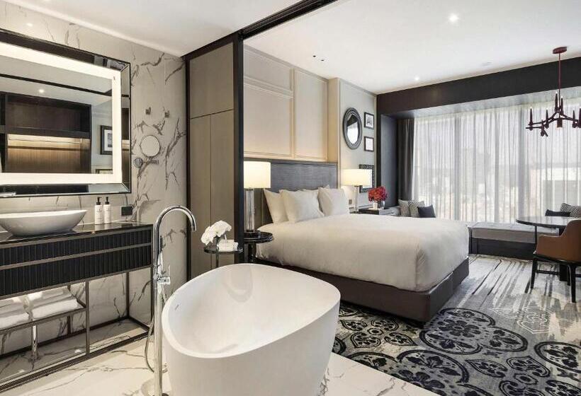 도시전망 디럭스룸 킹침대, Sofitel Adelaide