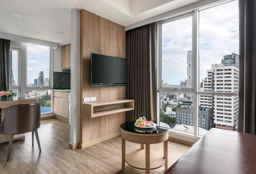 سوییت اجرایی, Adelphi Grande Sukhumvit