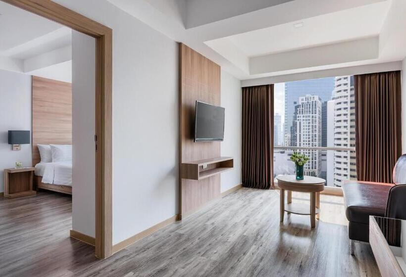 سوییت جونیور, Adelphi Grande Sukhumvit