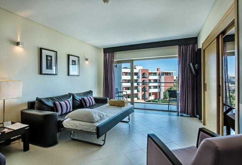 패밀리 아파트, Areias Village Beach Suite