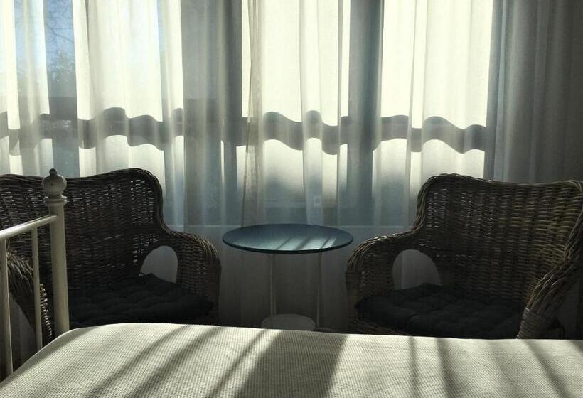 带观景的高级间, Md Modern Hotel   Jardines