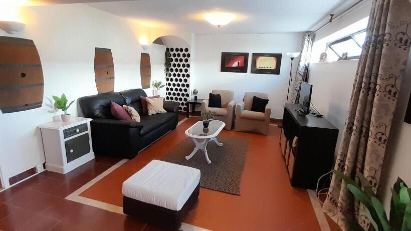 Семейное Студио, Casa Deixa O Resto Guesthouse