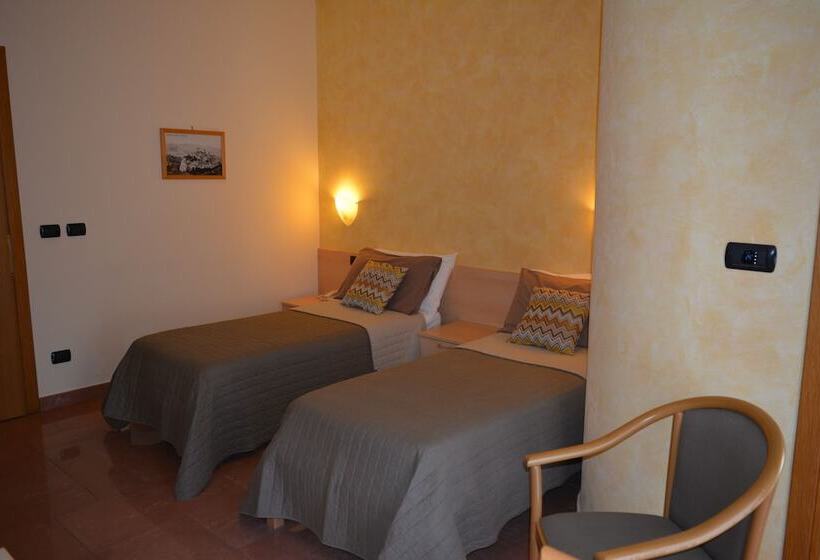 标准间, Albergo La Collina