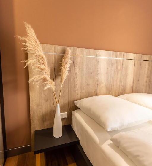 Номер Стандарт с Балконом, 24seven Hotel Schwabach