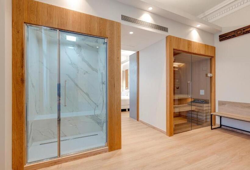 Люкс с гидромассажем, Boutique Mirlo Barcelona