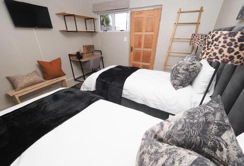 Номер Стандарт, Fever Tree Guesthouse