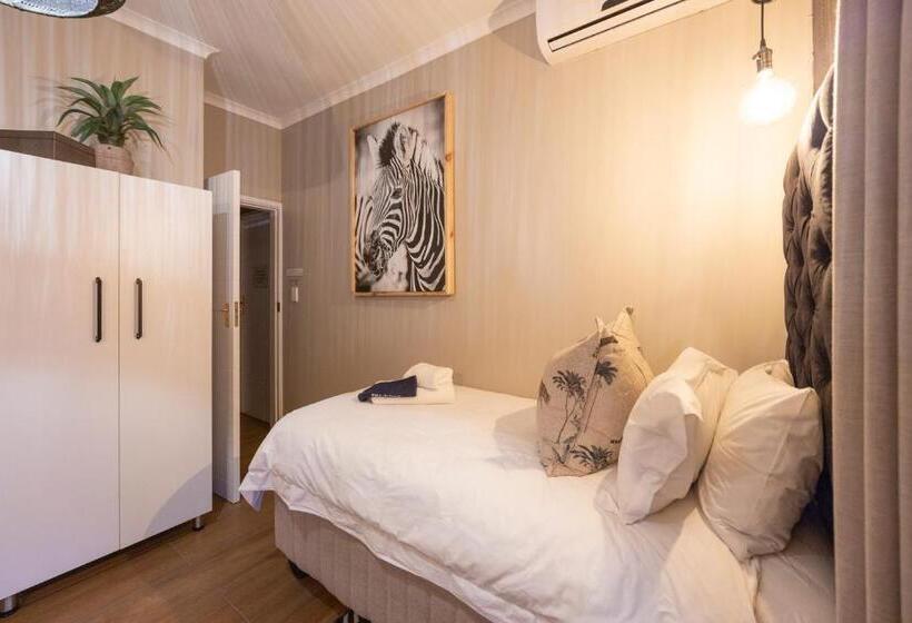 Номер Стандарт, Fever Tree Guesthouse