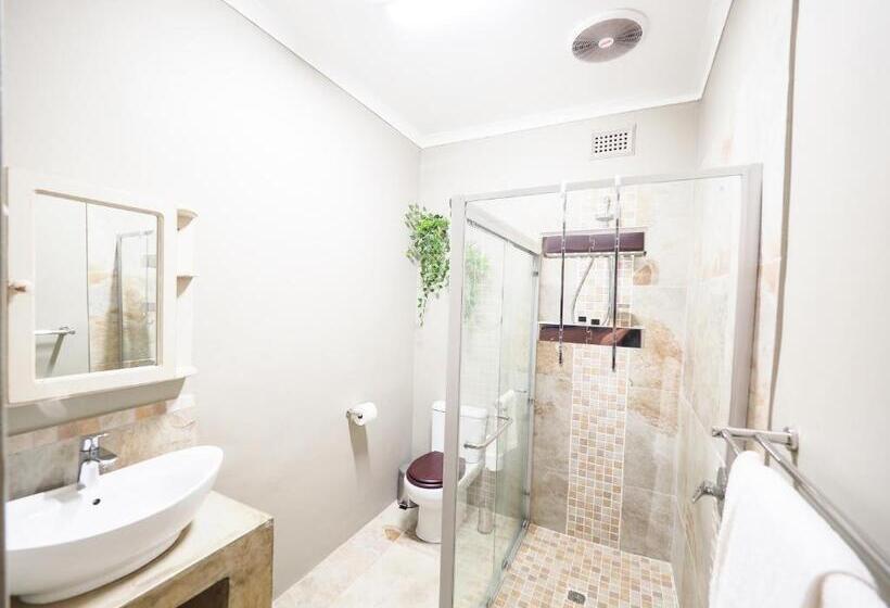 Семейный Номер, Fever Tree Guesthouse