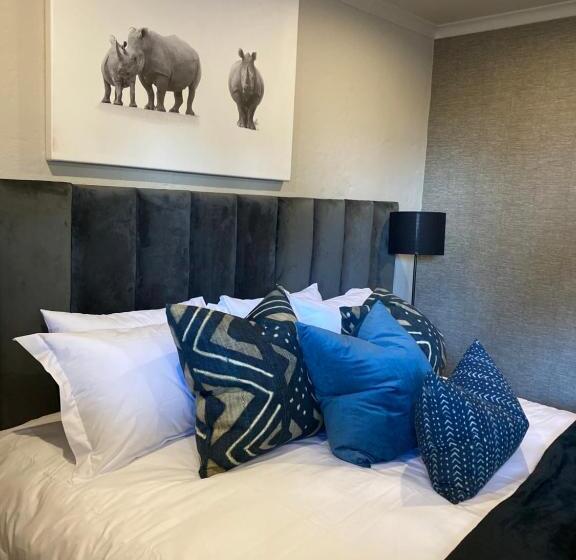 Номер Стандарт, Fever Tree Guesthouse