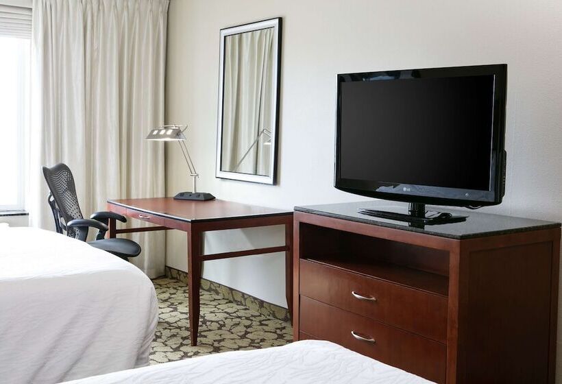 Номер Стандарт, Hilton Garden Inn Omaha West