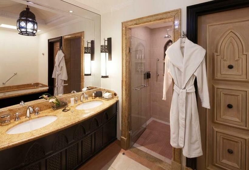 Номер Deluxe Вид на Море, Jumeirah Mina Al Salam Dubai