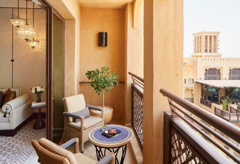 Номер Клуб, Jumeirah Mina Al Salam Dubai
