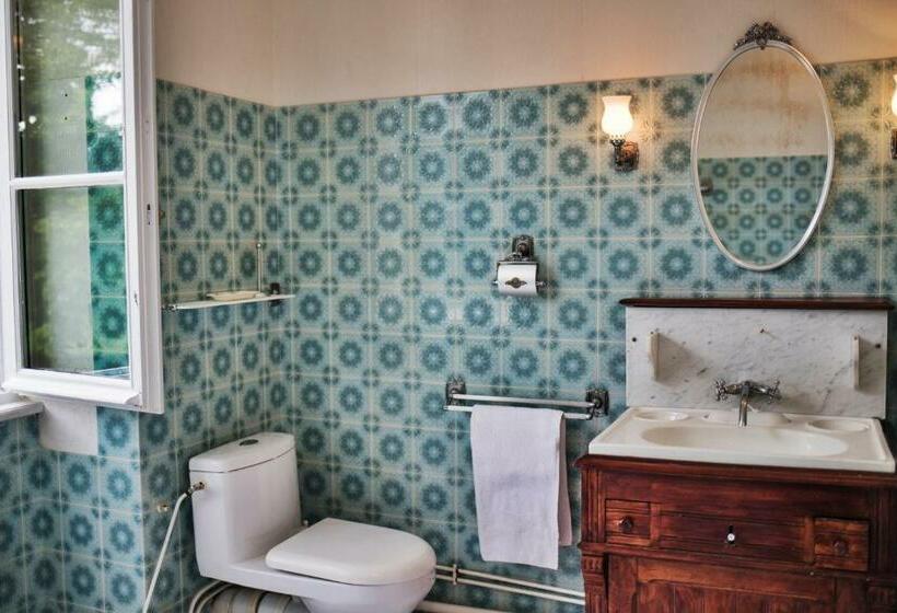 Номер Стандарт Вид на Сад, Chambres D Hôtes Saint Denis