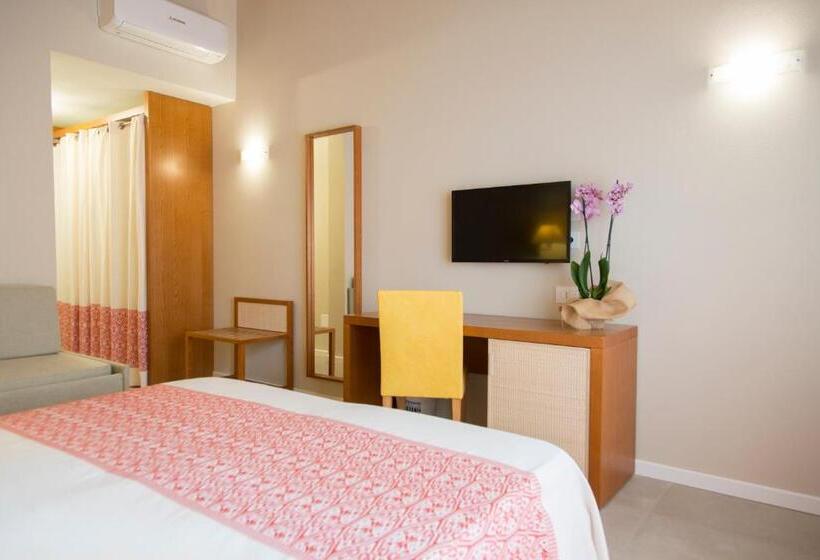 Трехместный Номер Superior, Blu Hotel Laconia Village