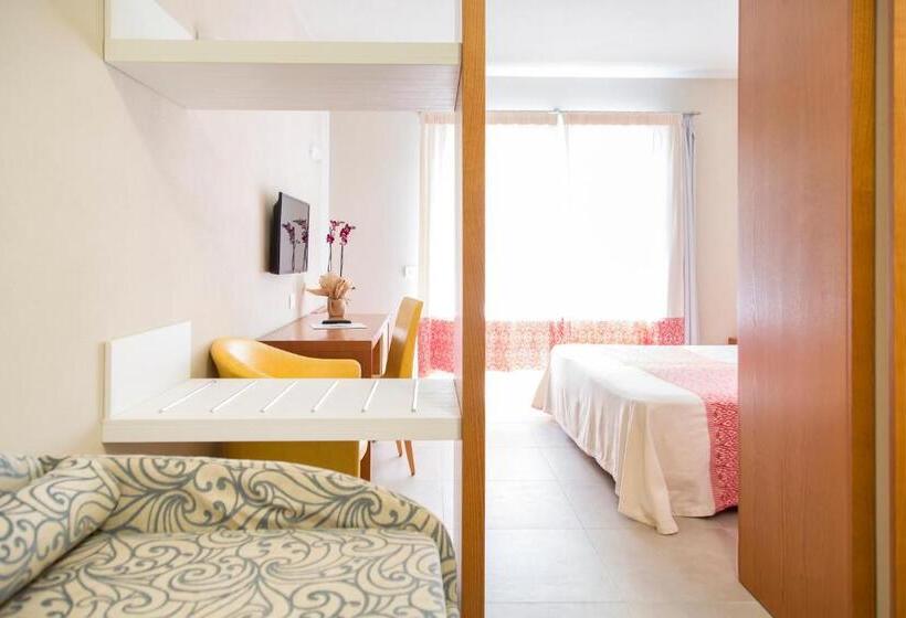 Трехместный Номер Superior, Blu Hotel Laconia Village