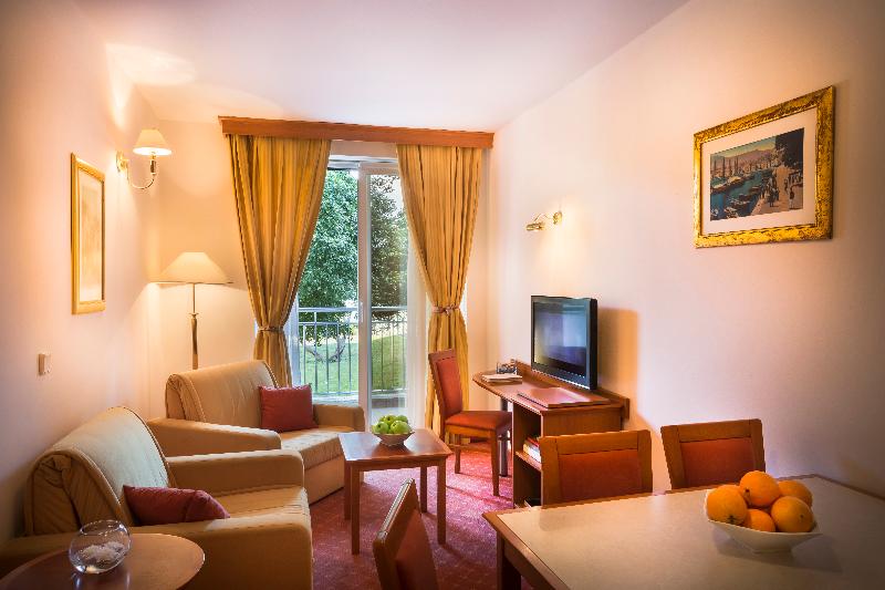 Апартаменты Deluxe 1 Спальня, Valamar Villa Adria