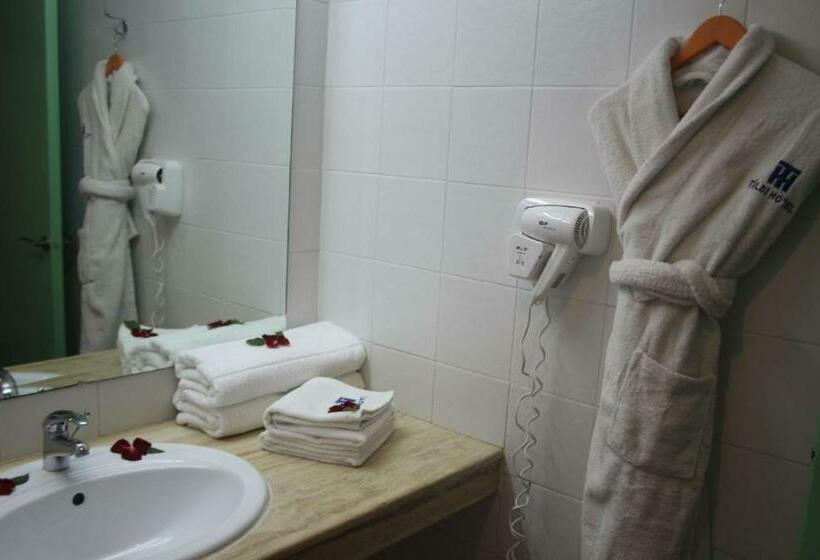 Номер Стандарт Вид на Бассейн, Tildi Hotel & Spa
