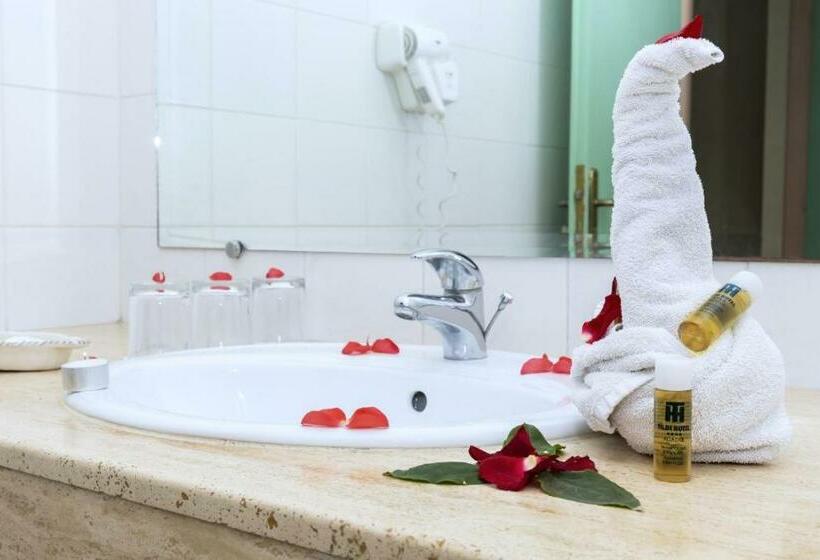 Полулюкс, Tildi Hotel & Spa