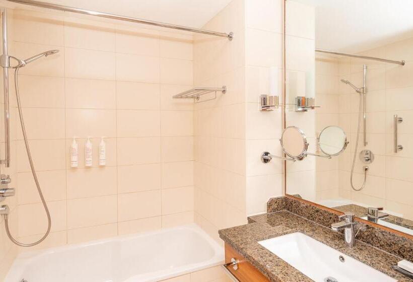 Номер Стандарт, London Twickenham Stadium Hotel, A Member Of Radisson Individuals