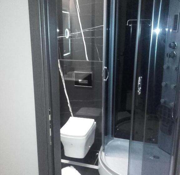 Полулюкс, Pietra Mare Suites