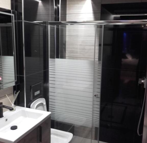 Полулюкс Повышенной Комфортности, Pietra Mare Suites