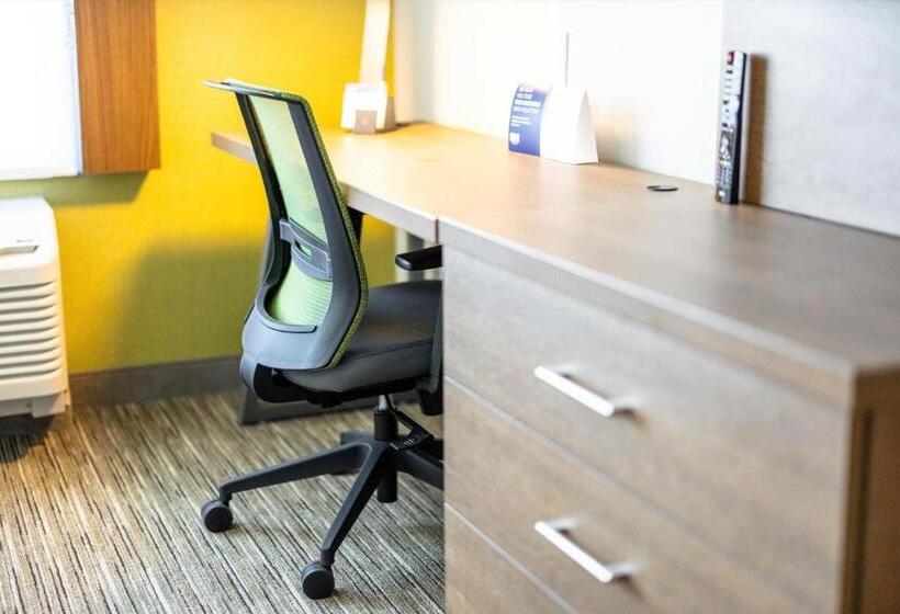 适合残疾人士使用的带超级大床的标准间, Holiday Inn Express & Suites   San Jose Silicon Valley, An Ihg