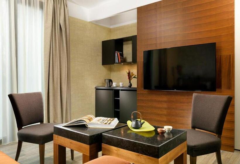 小型套房, Milan Suite