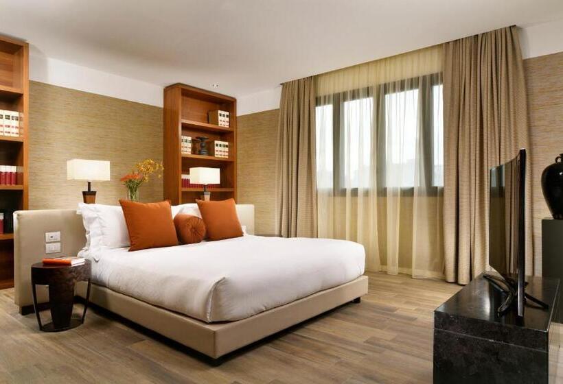 套房, Milan Suite
