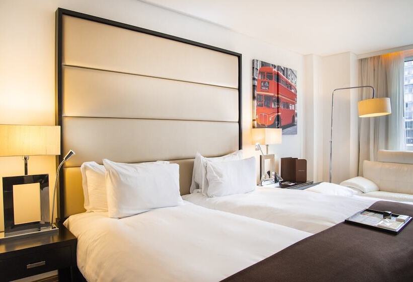 Номер Deluxe, Pestana Chelsea Bridge Hotel & Spa