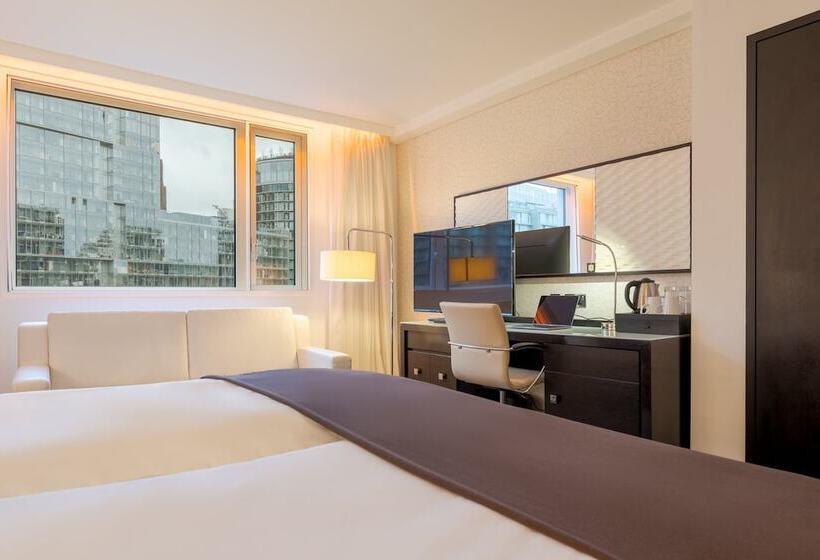 Номер Стандарт Адаптированный для Инвалидов, Pestana Chelsea Bridge Hotel & Spa