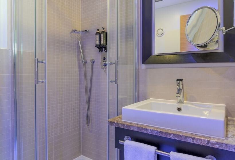 스탠다드 룸 킹사이즈 침대, Pestana Chelsea Bridge Hotel & Spa