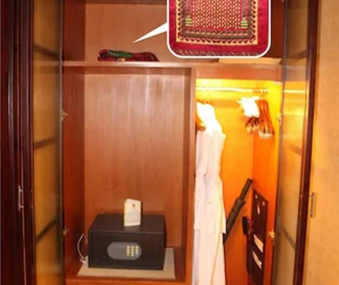Номер Deluxe, Royal Mediterranean