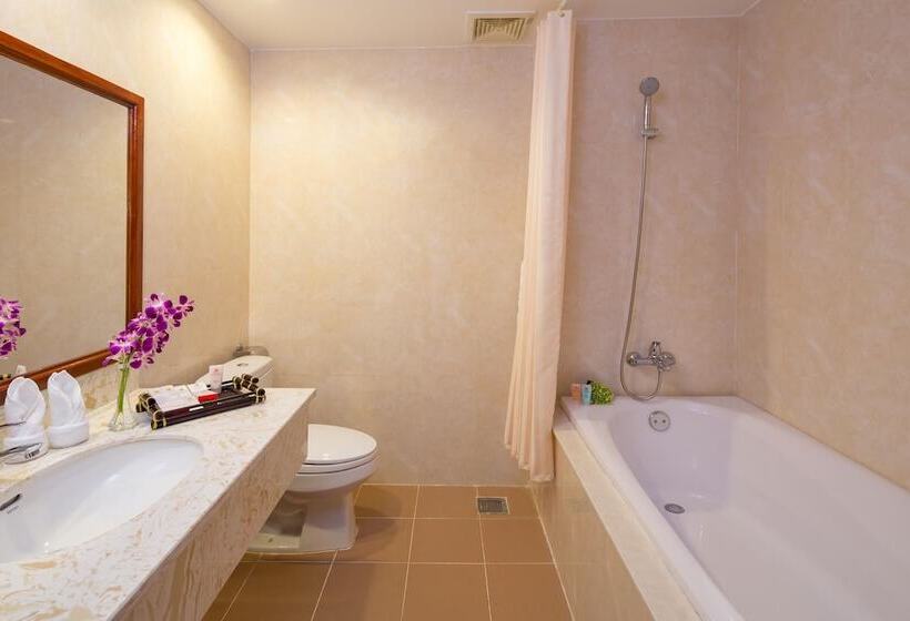 اتاق لوکس با چشم‌انداز دریا, Sunny Beach Resort & Spa