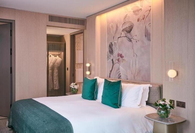 Люкс, Pan Pacific London