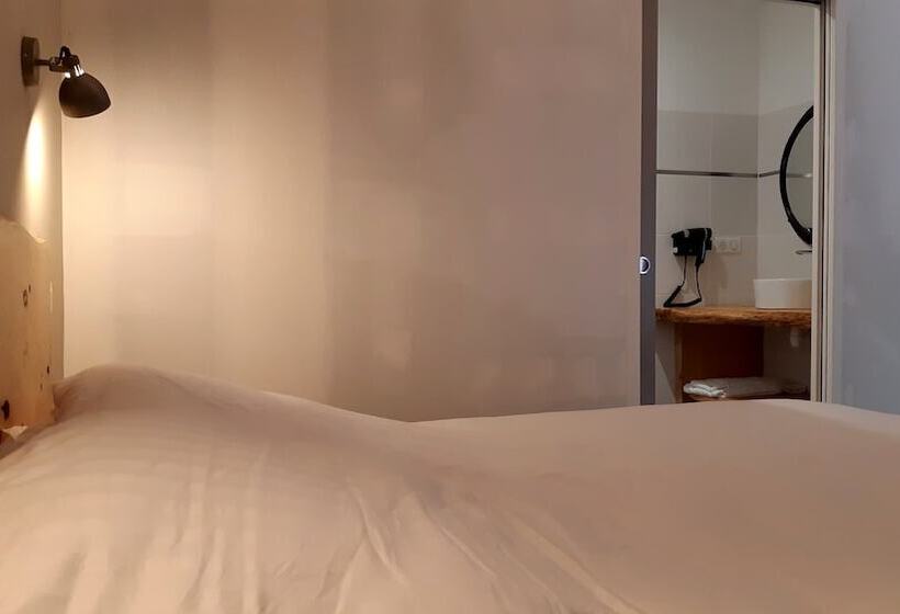 Четырехместный Номер Superior, Logis Auberge De Pont Calleck