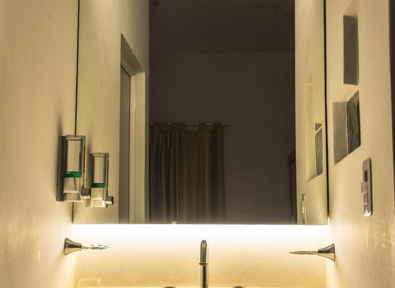 اتاق استاندارد سه نفره, Ch Loreto Hotel Boutique